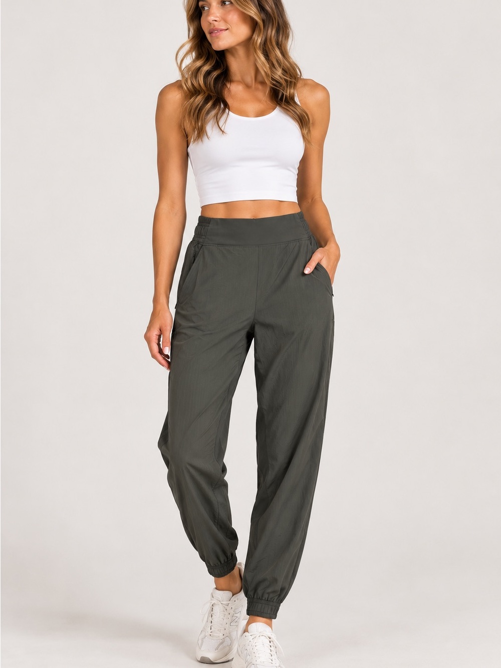 Athleta Brooklyn Jogger Pants Olive Green Size 6 Stretch Travel Ankle